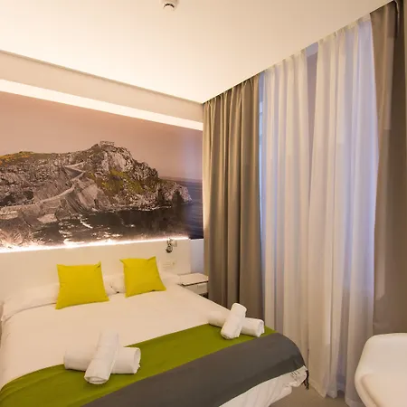 Bilbao City Rooms 2*