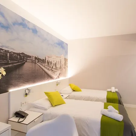 Bilbao City Rooms 2*