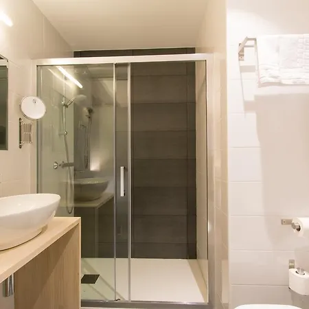 Bilbao City Rooms Бильбао