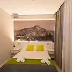 Bilbao City Rooms 2*
